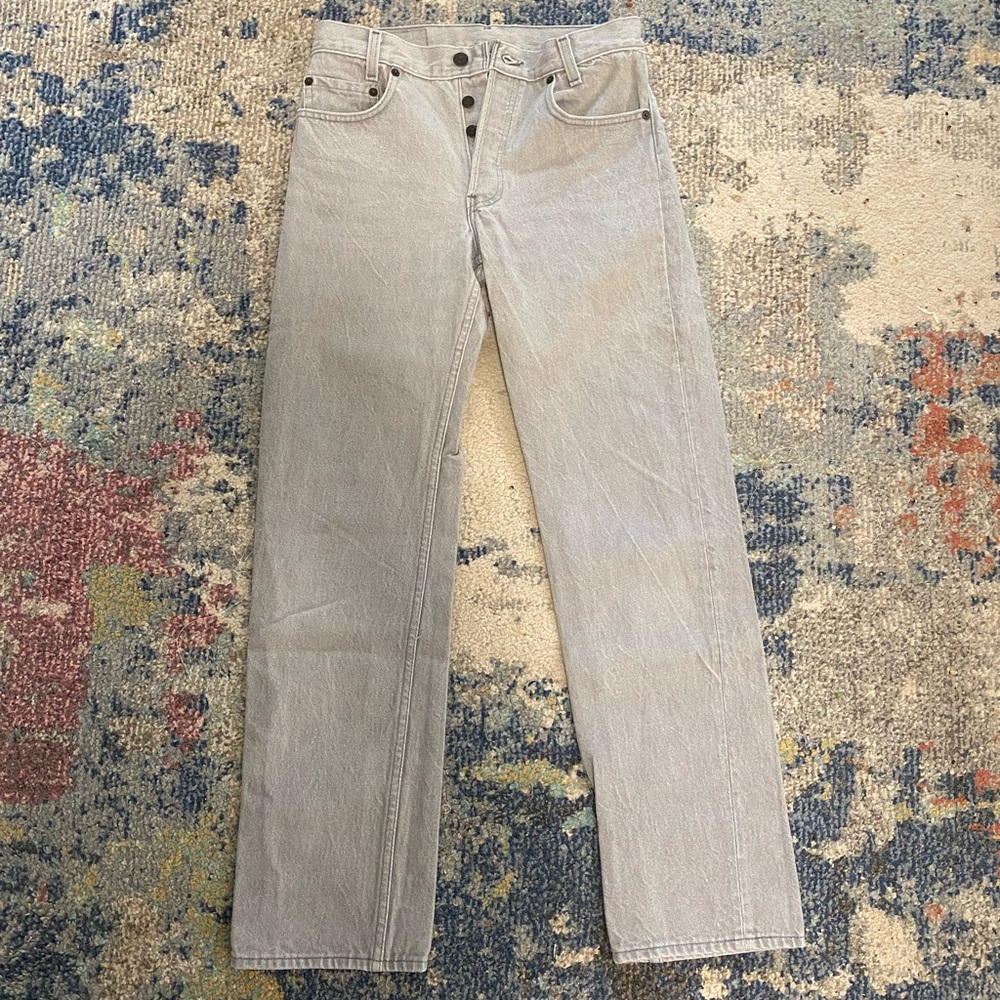 Vintage Levi 501s in Misty Grey Size 28